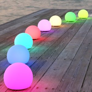 ShapeLight kuglelampe (20cm) på solceller/USB (farve kan indstilles)